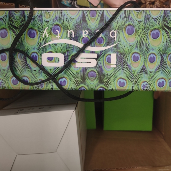 NWT ISO Professional Limited Edition PRO Blow-dryer - Picture 4 of 4